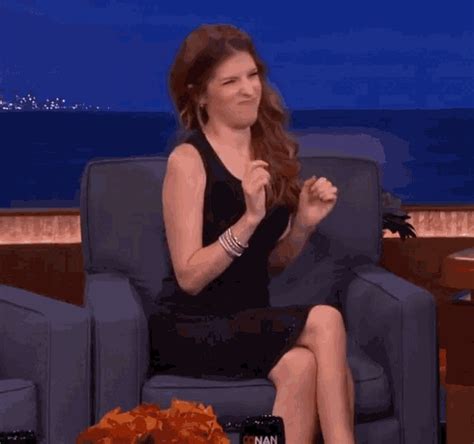 anna kendrick sexy gif|Anna Kendrick gifs